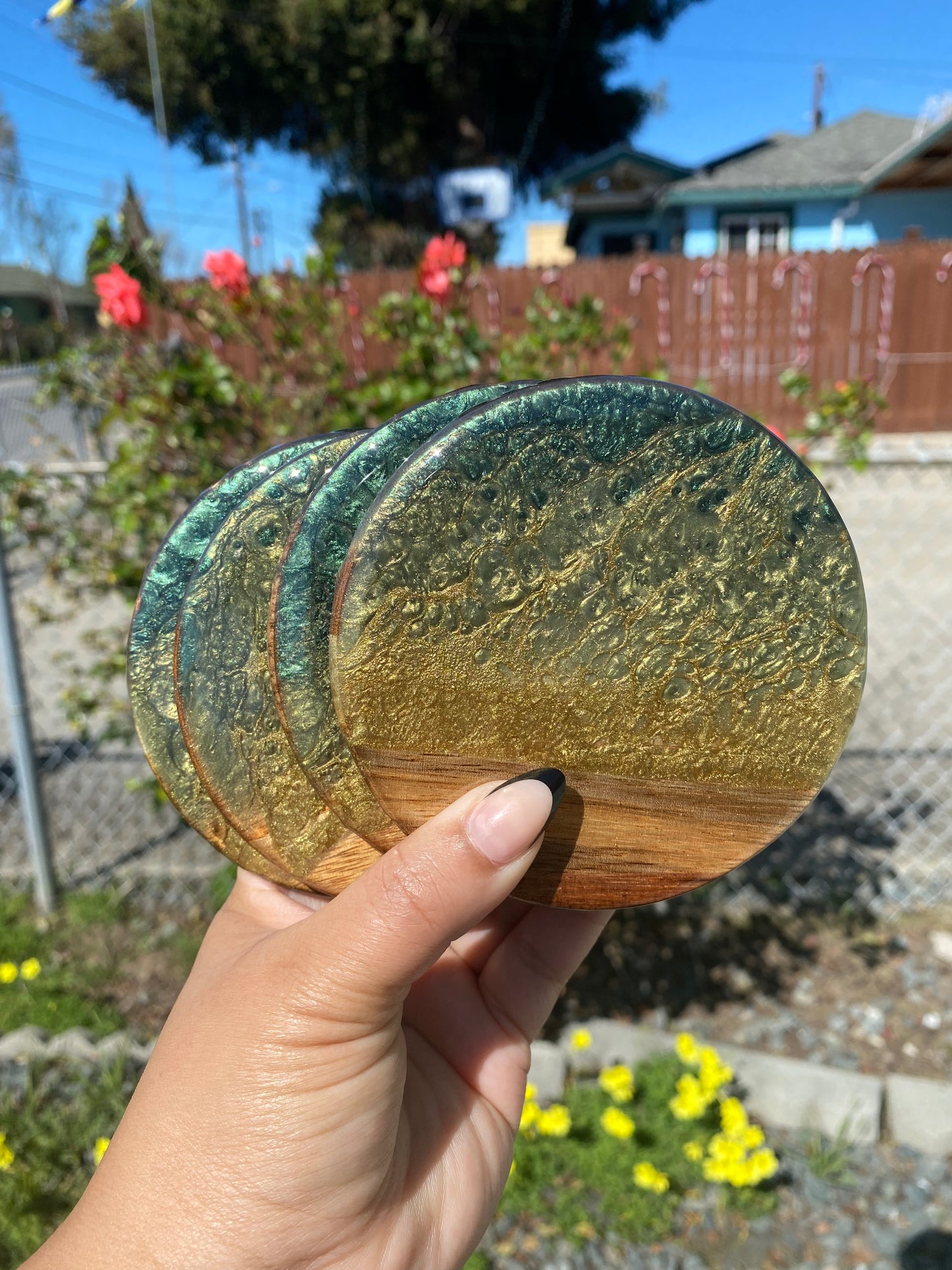 Set of 4 Green and Gold  Round Acacia Wood Coasters