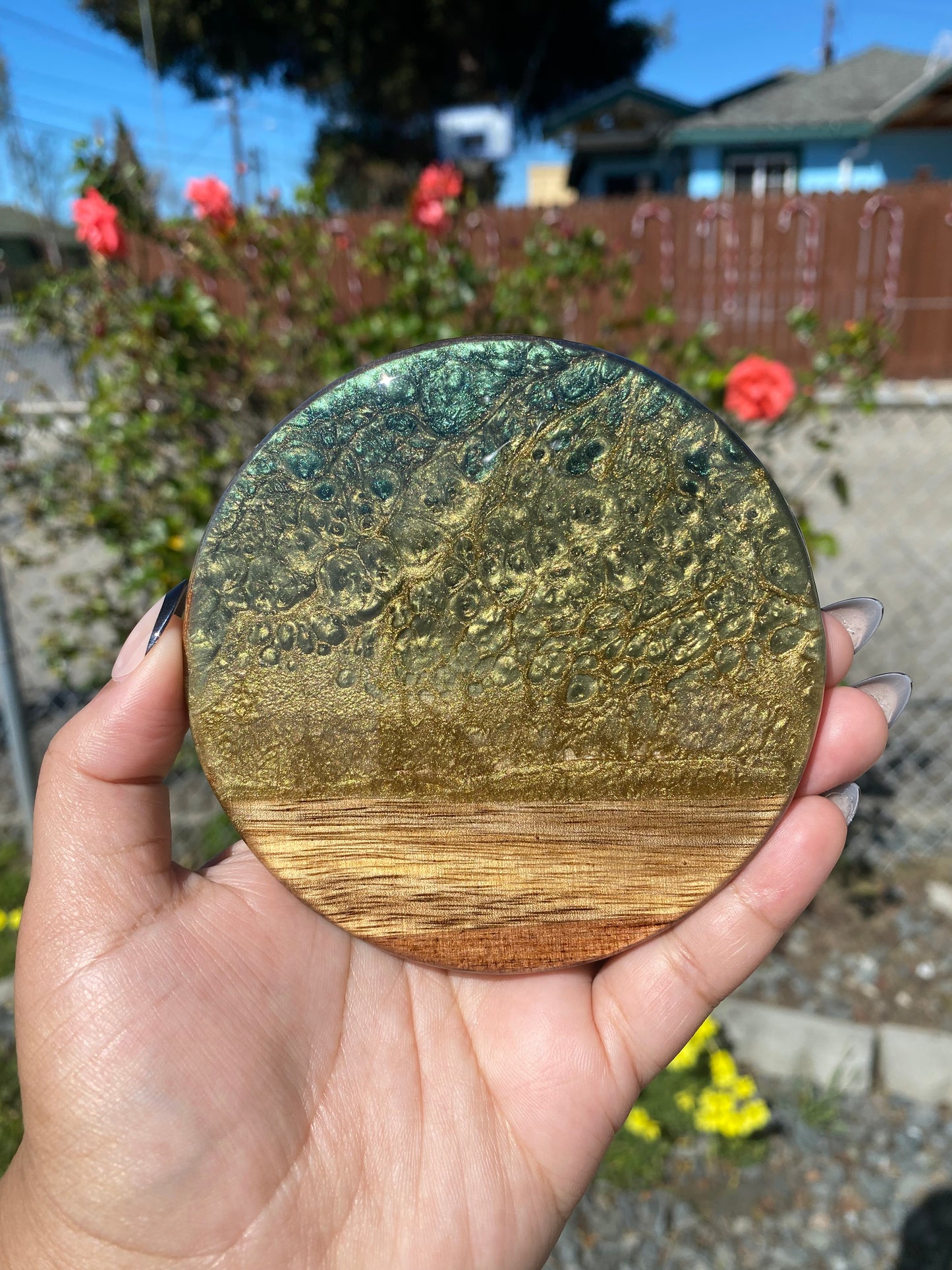 Set of 4 Green and Gold  Round Acacia Wood Coasters