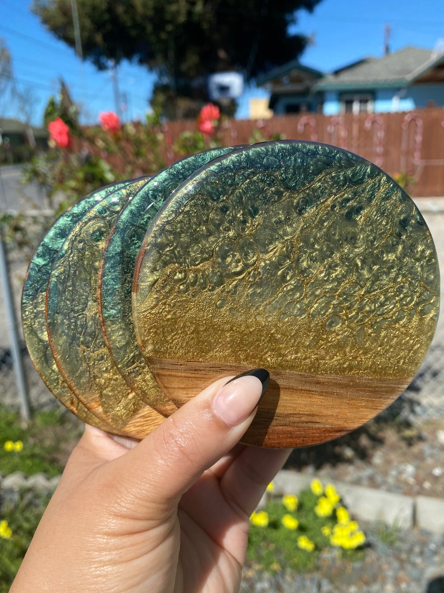 Set of 4 Green and Gold  Round Acacia Wood Coasters